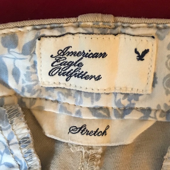 COPY - America Eagle Khaki stretch mini shorts - Picture 4 of 5